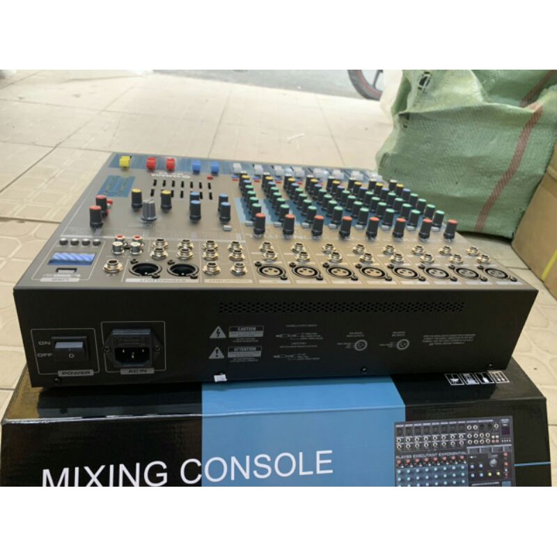 Mixer 8 lai YAMHA MG90